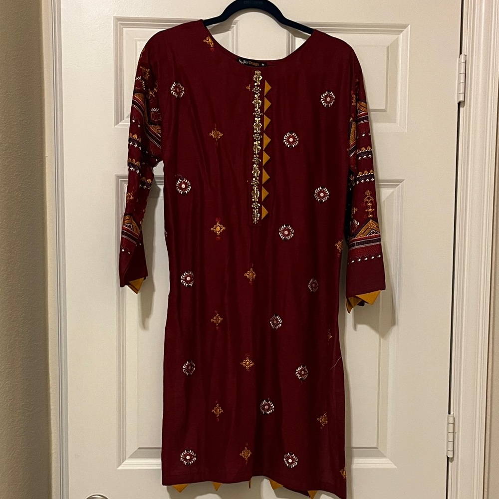 Chic Burgundy Embroidered Kurta